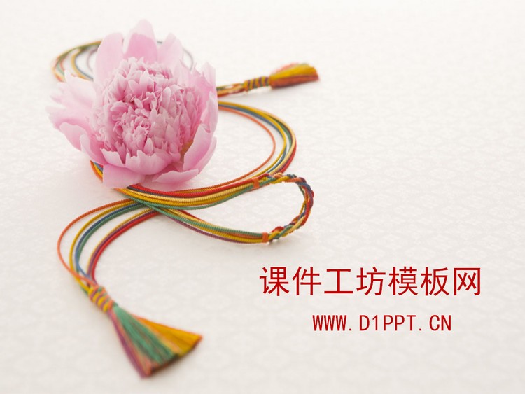 淡雅唯美的中国风PPT模板下载