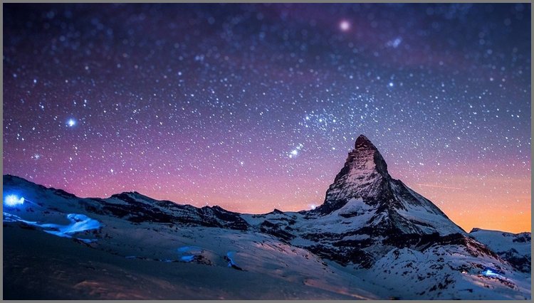 PPT模板-唯美宇宙星空下的山峰PPT背景图片